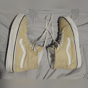 Women's Classic High-Top Sneakers in Light Yellow with White Trim # 751505